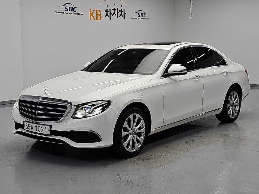 벤츠 E 클래스 E-클래스 W213 E300 4MATIC 익스클루시브 이미지 1