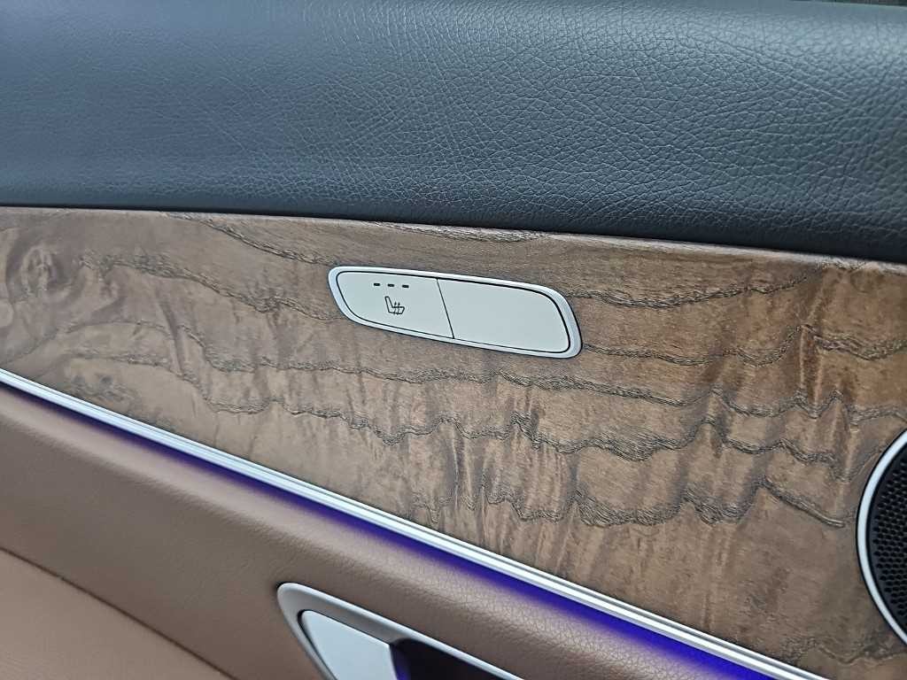 벤츠 E 클래스 E-클래스 W213 E300 4MATIC 익스클루시브 이미지 13