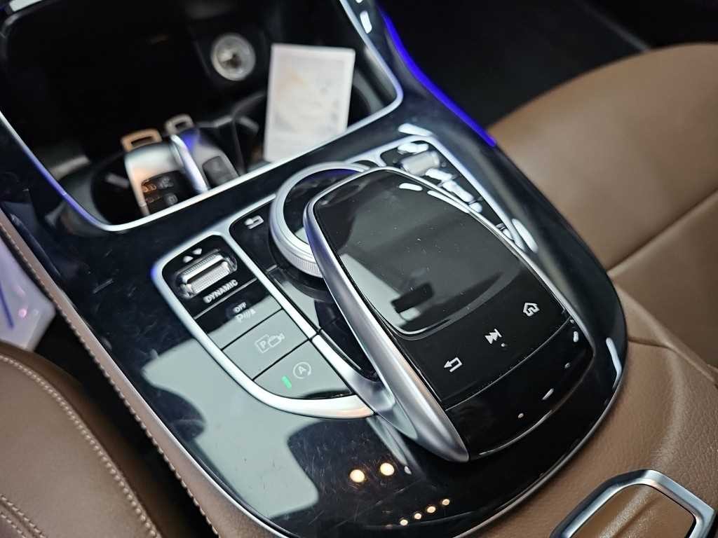 벤츠 E 클래스 E-클래스 W213 E300 4MATIC 익스클루시브 이미지 17