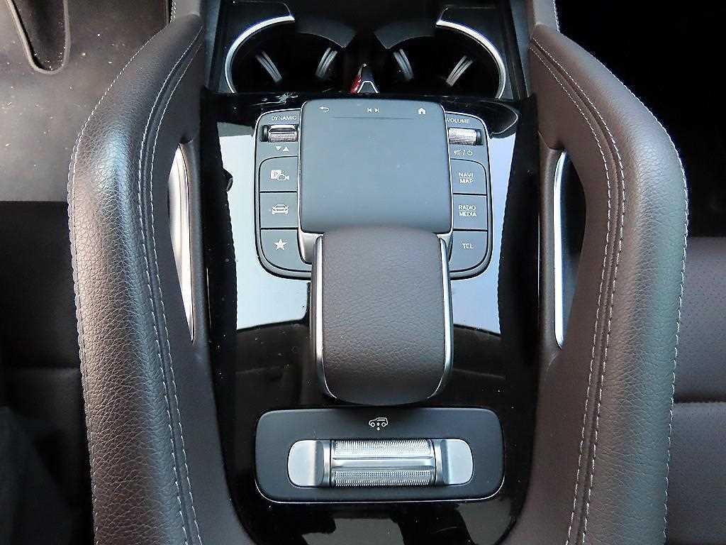 벤츠 GLE 클래스 GLE 클래스 W167 GLE 300d 4MATIC 이미지 13