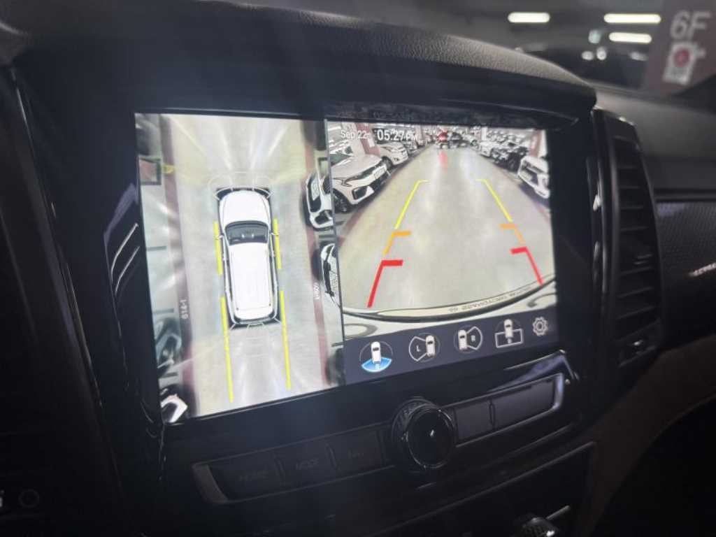 KG모빌리티(쌍용) 렉스턴 G4렉스턴 디젤 2.2 4WD 화이트 에디션 이미지 14
