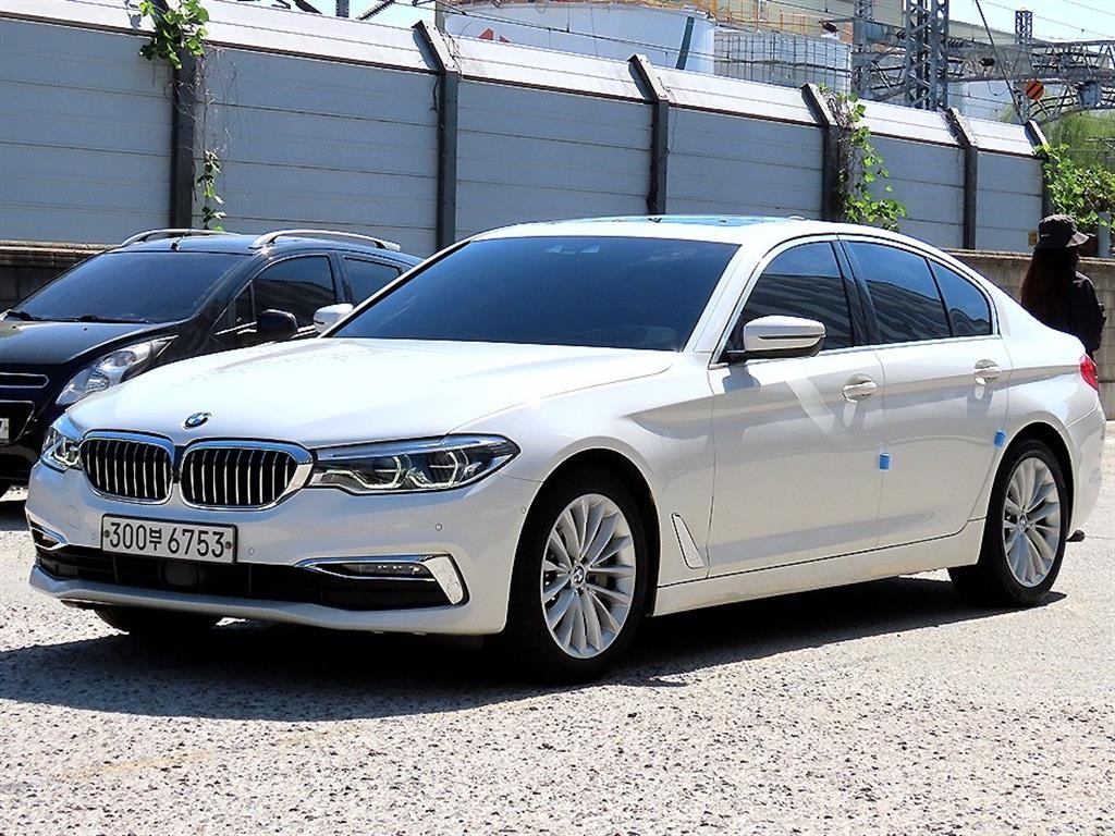 BMW 5시리즈 5시리즈 (G30) 530i 럭셔리 플러스 이미지 2