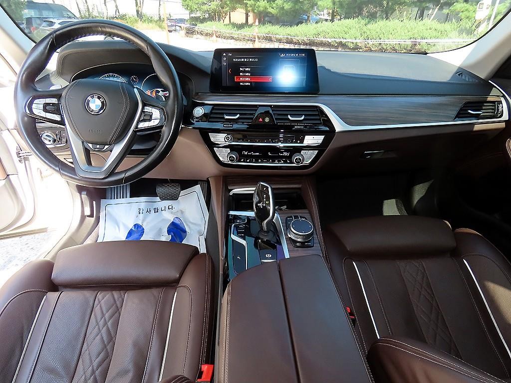 BMW 5시리즈 5시리즈 (G30) 530i 럭셔리 플러스 이미지 7