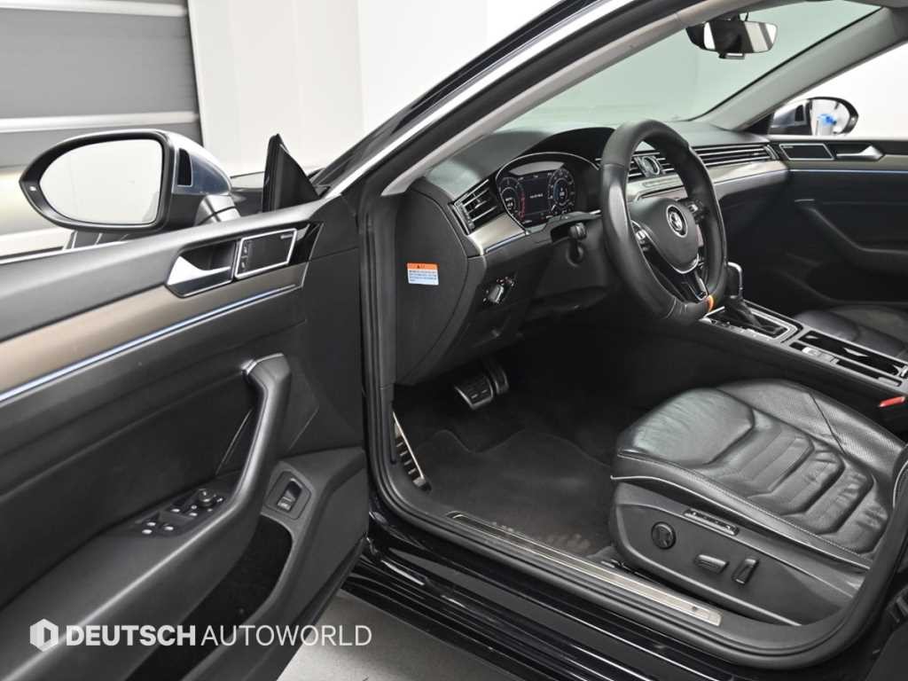 폭스바겐 아테온 2.0 TDI 엘레강스 프레스티지 이미지 11