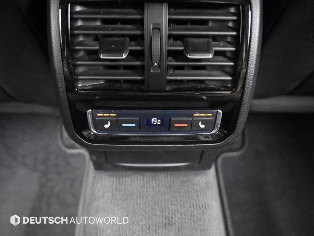 폭스바겐 아테온 2.0 TDI 엘레강스 프레스티지 이미지 16