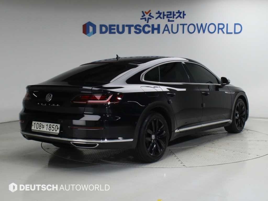 폭스바겐 아테온 2.0 TDI 엘레강스 프레스티지 이미지 2