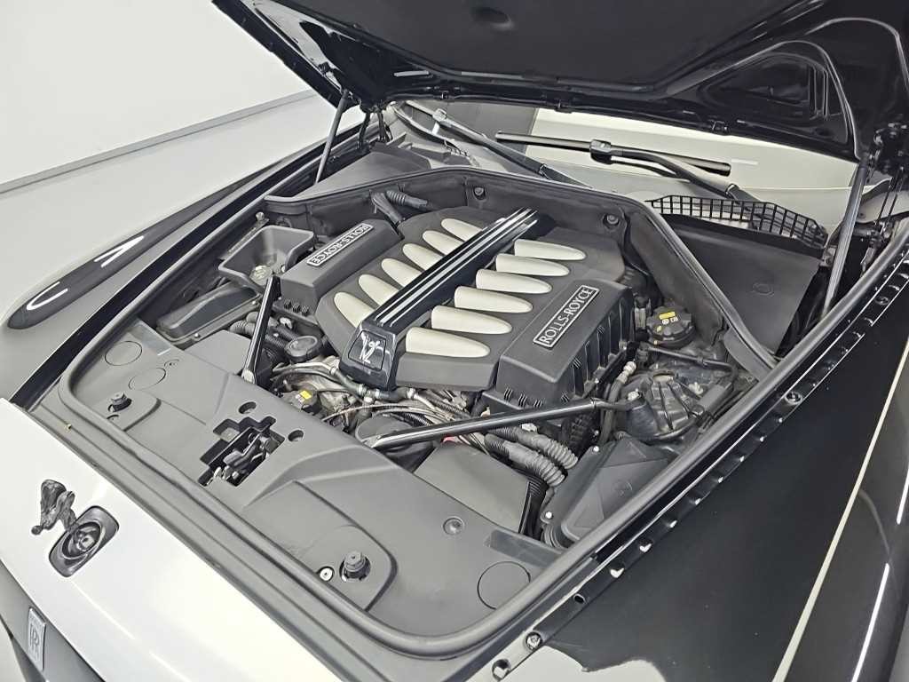롤스로이스 고스트 6.6 V12 EWB 이미지 5