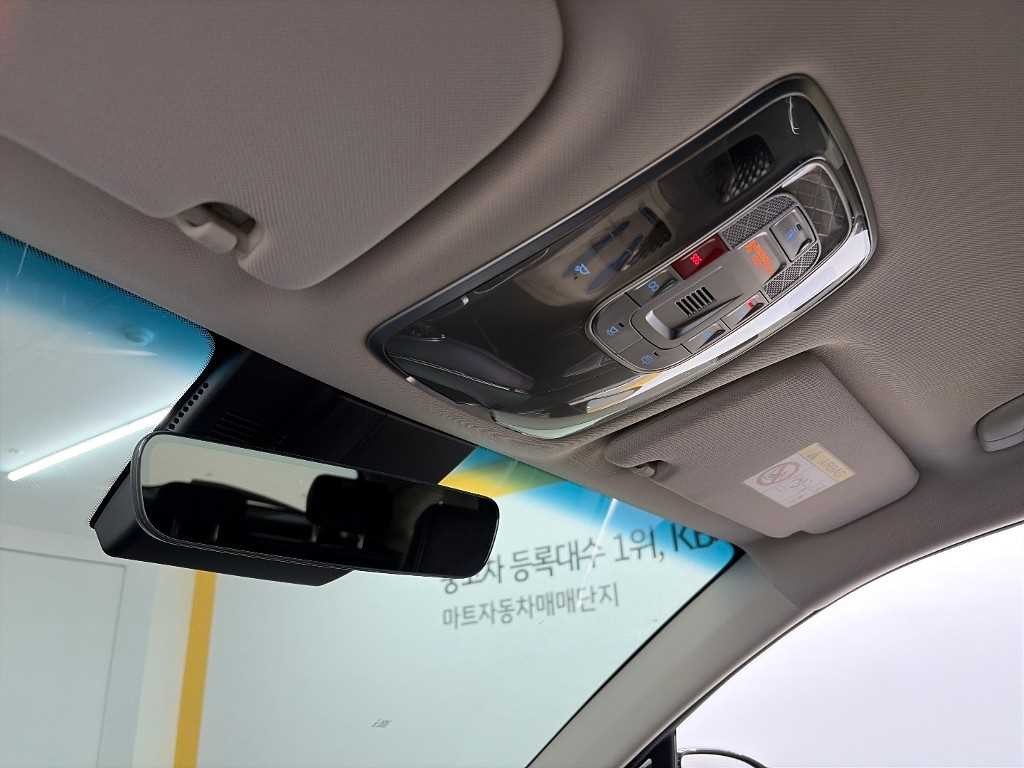 제네시스 GV70 일렉트리파이드 GV70 e-AWD 이미지 18
