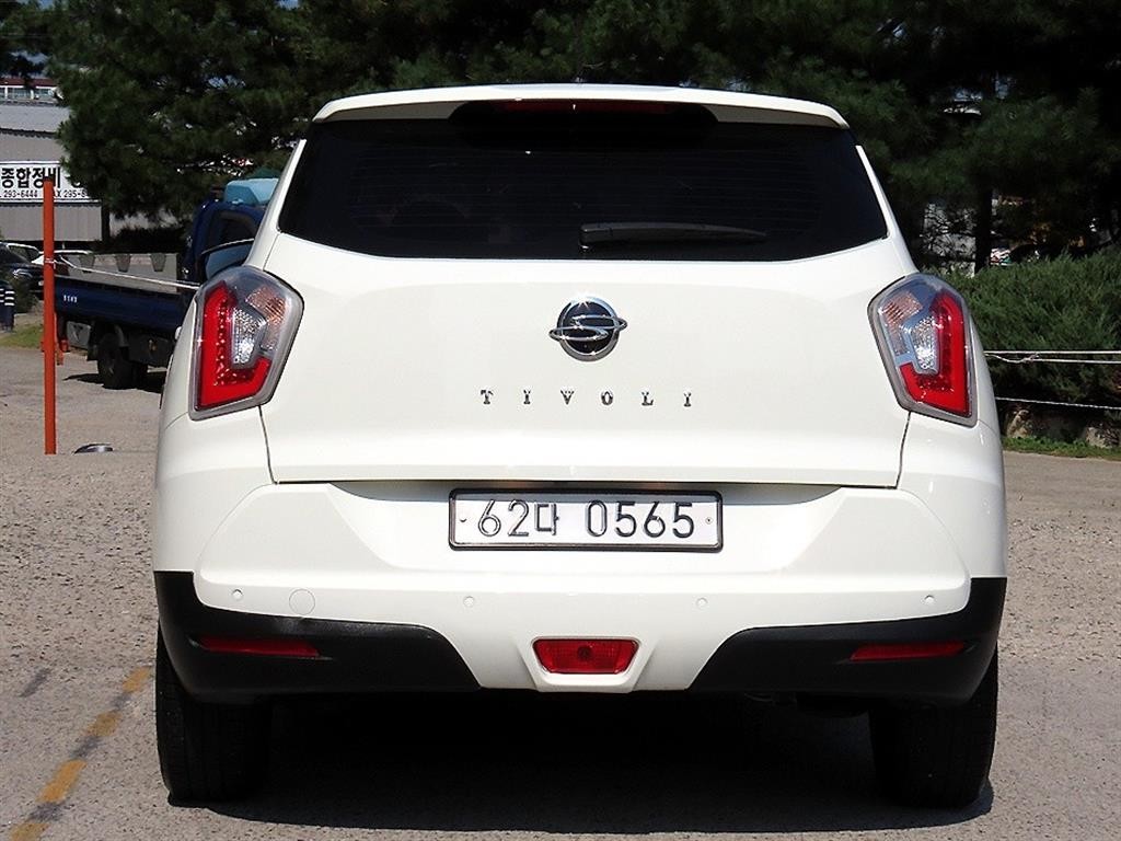 KG모빌리티(쌍용) 티볼리 가솔린 2WD 1.6 LX 고급형 이미지 4