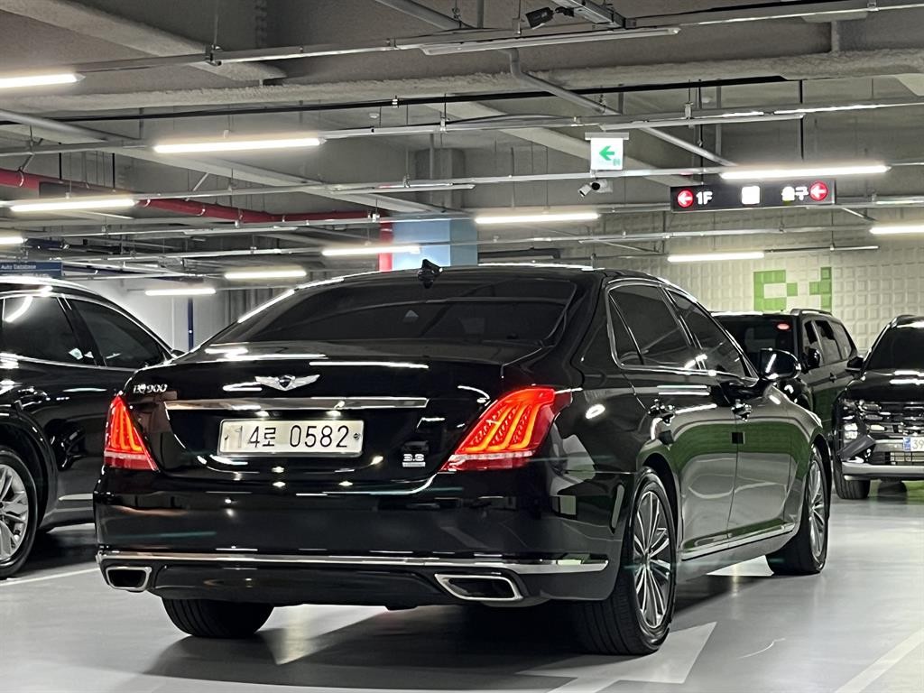 제네시스 EQ900 3.8 GDI AWD 프리미엄 럭셔리 이미지 2