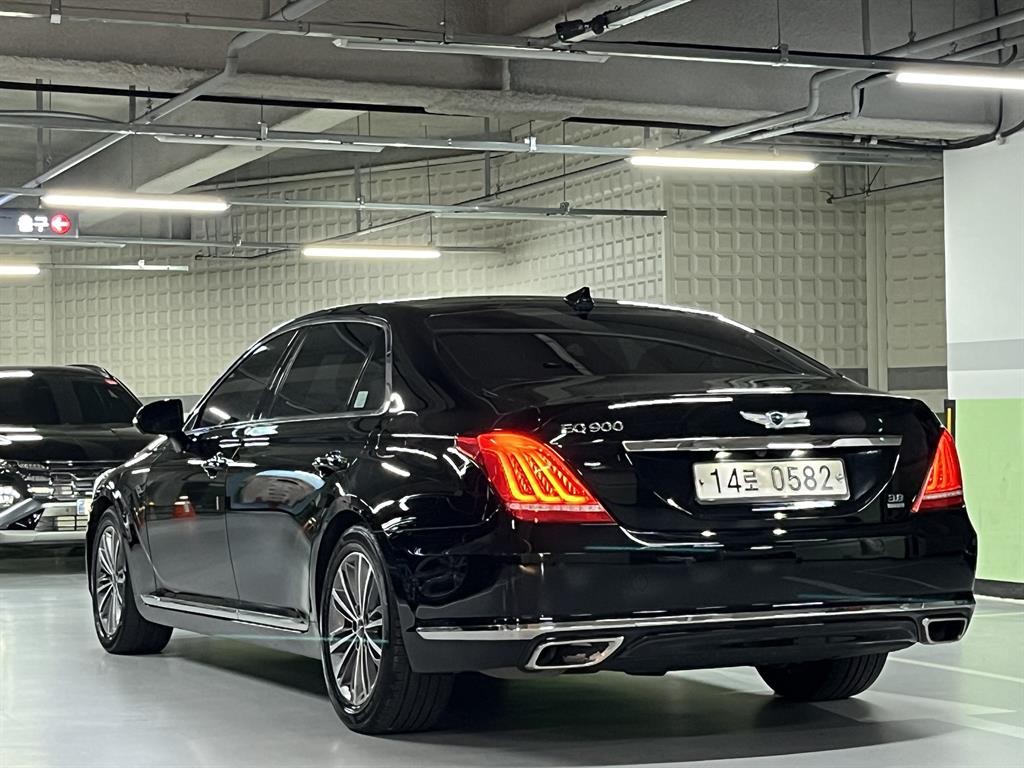 제네시스 EQ900 3.8 GDI AWD 프리미엄 럭셔리 이미지 4