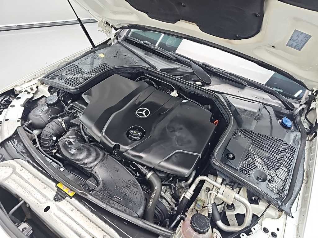벤츠 C 클래스 C클래스 W205 C220 d 아방가르드 이미지 5