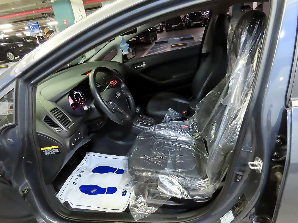 기아 K3 1.6 VGT 트렌디 이미지 6