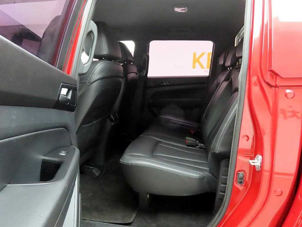 KG모빌리티(쌍용) 렉스턴 렉스턴 스포츠 4WD 디젤 2.2 프레스티지 이미지 13