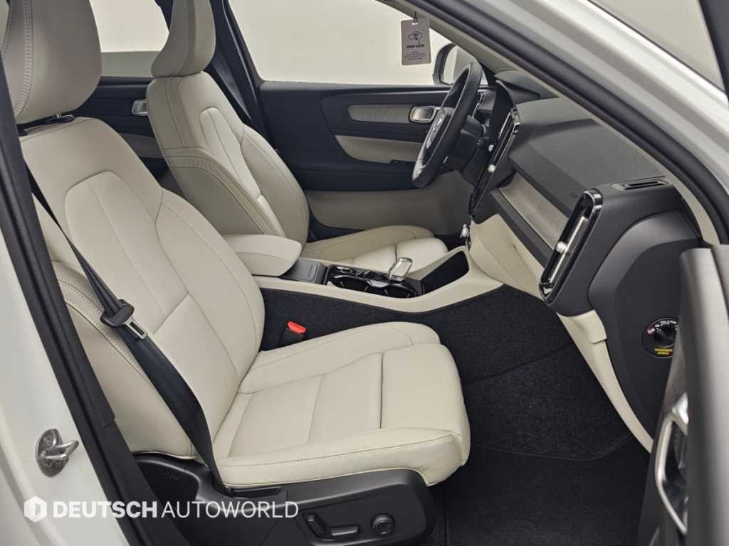볼보 XC40 B4 AWD 울트라 브라이트 이미지 10