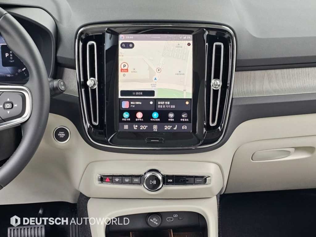 볼보 XC40 B4 AWD 울트라 브라이트 이미지 14