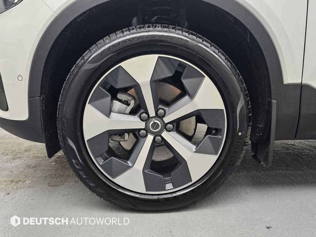 볼보 XC40 B4 AWD 울트라 브라이트 이미지 5