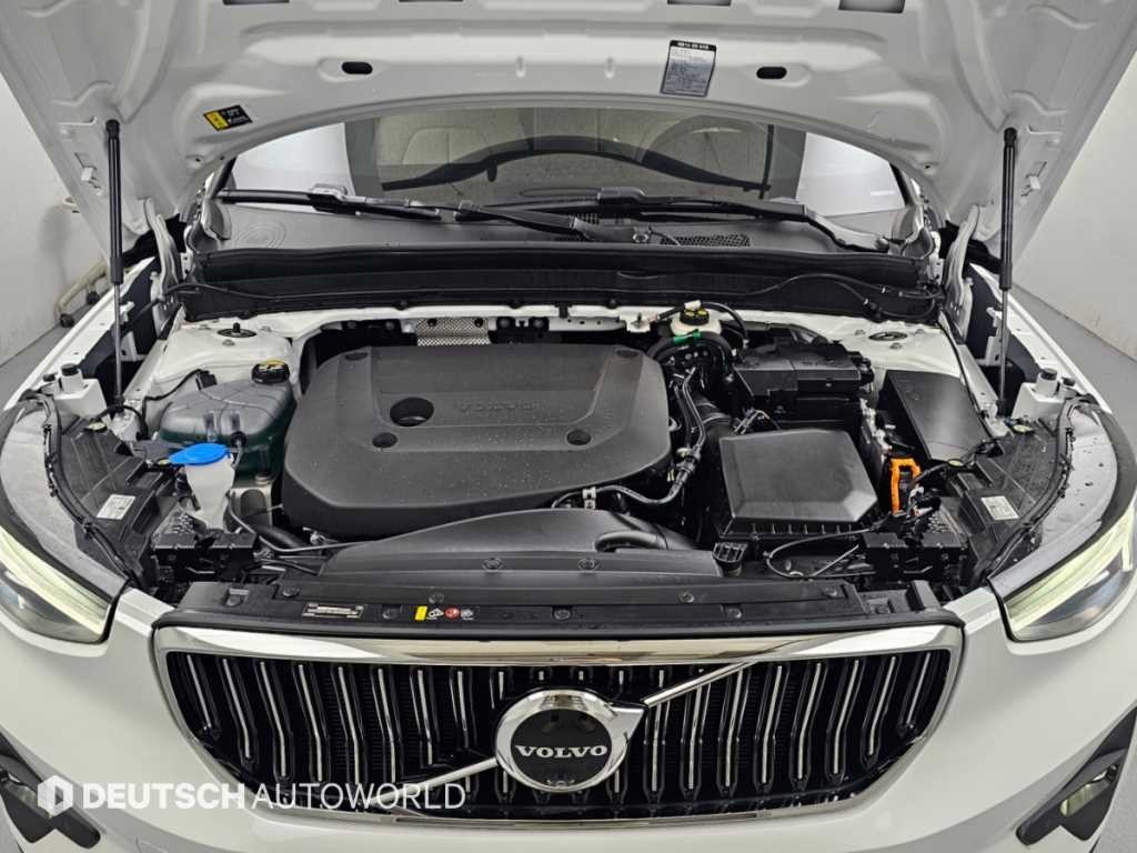 볼보 XC40 B4 AWD 울트라 브라이트 이미지 6
