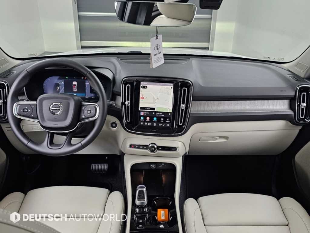 볼보 XC40 B4 AWD 울트라 브라이트 이미지 7