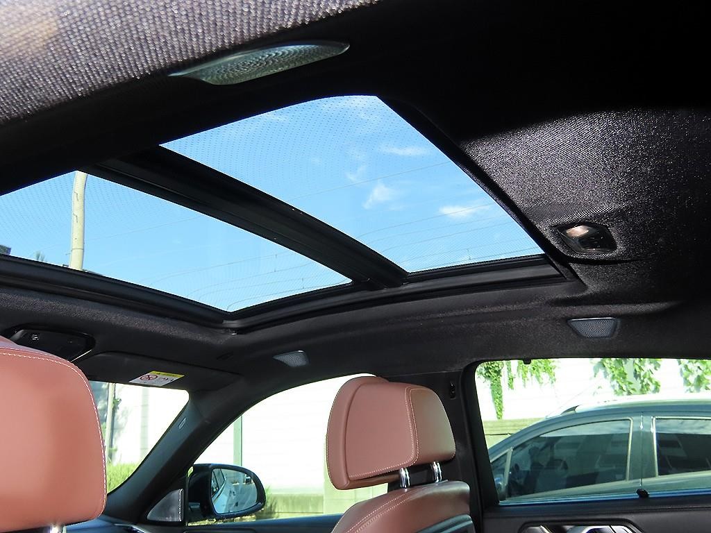 BMW X6 X6 (G06) M50i 이미지 17