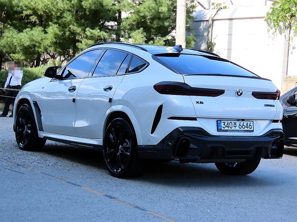 BMW X6 X6 (G06) M50i 이미지 3