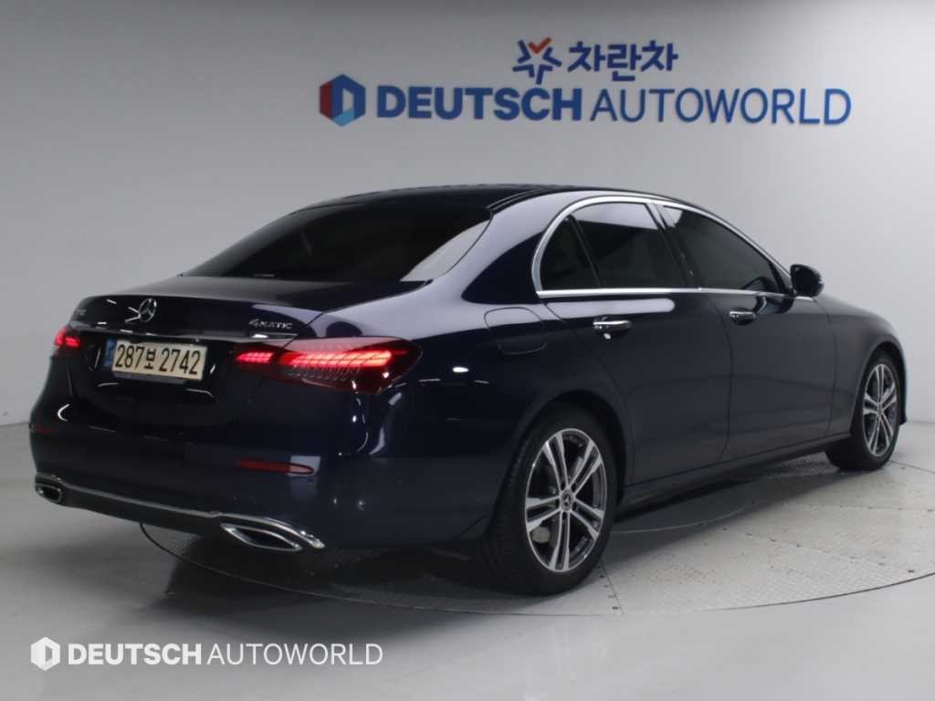 벤츠 E 클래스 E-클래스 W213 E350 4MATIC 아방가르드 이미지 2