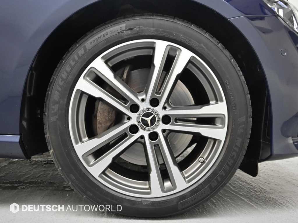 벤츠 E 클래스 E-클래스 W213 E350 4MATIC 아방가르드 이미지 5