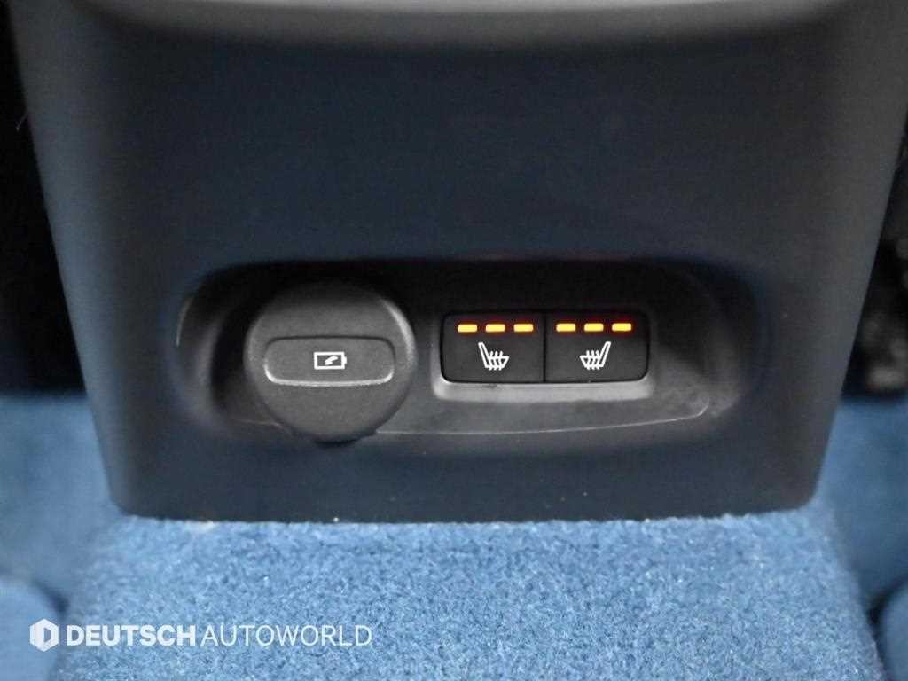볼보 C40 리차지 트윈 얼티메이트 AWD 이미지 16
