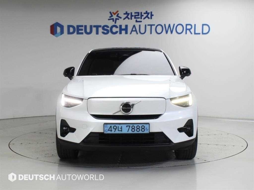 볼보 C40 리차지 트윈 얼티메이트 AWD 이미지 3