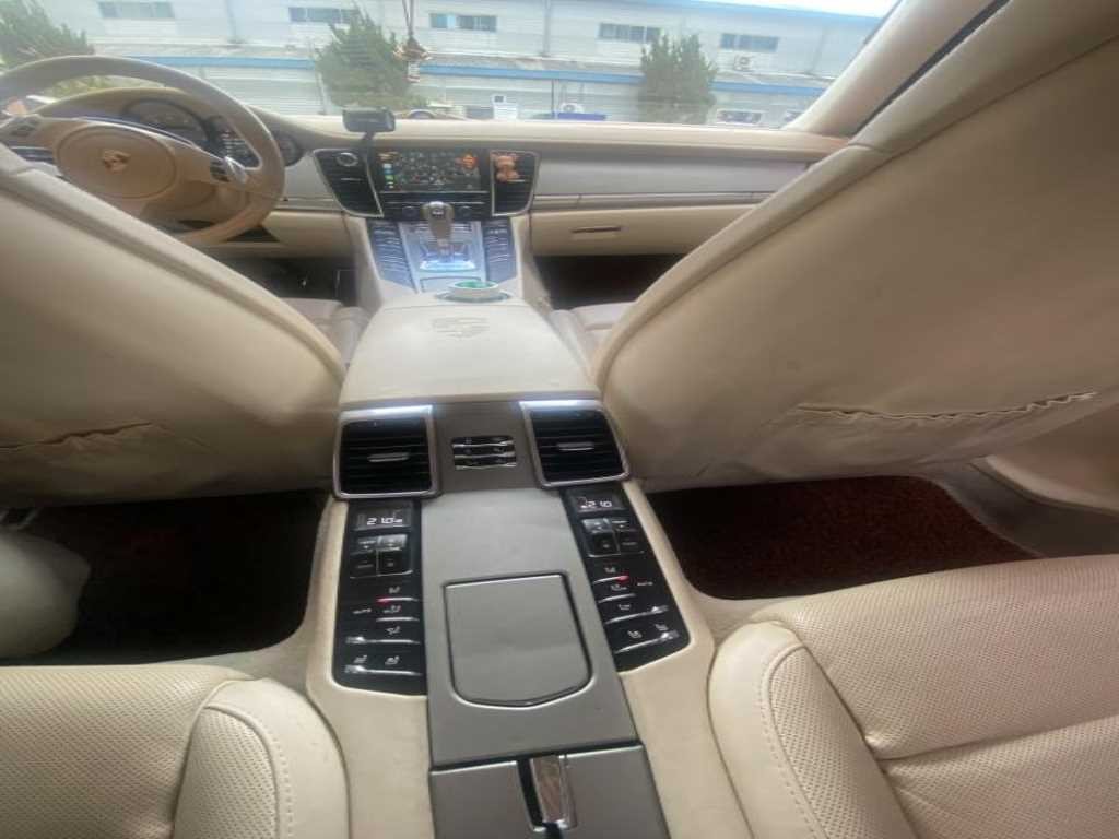 포르쉐 파나메라 3.6 AWD 이미지 5