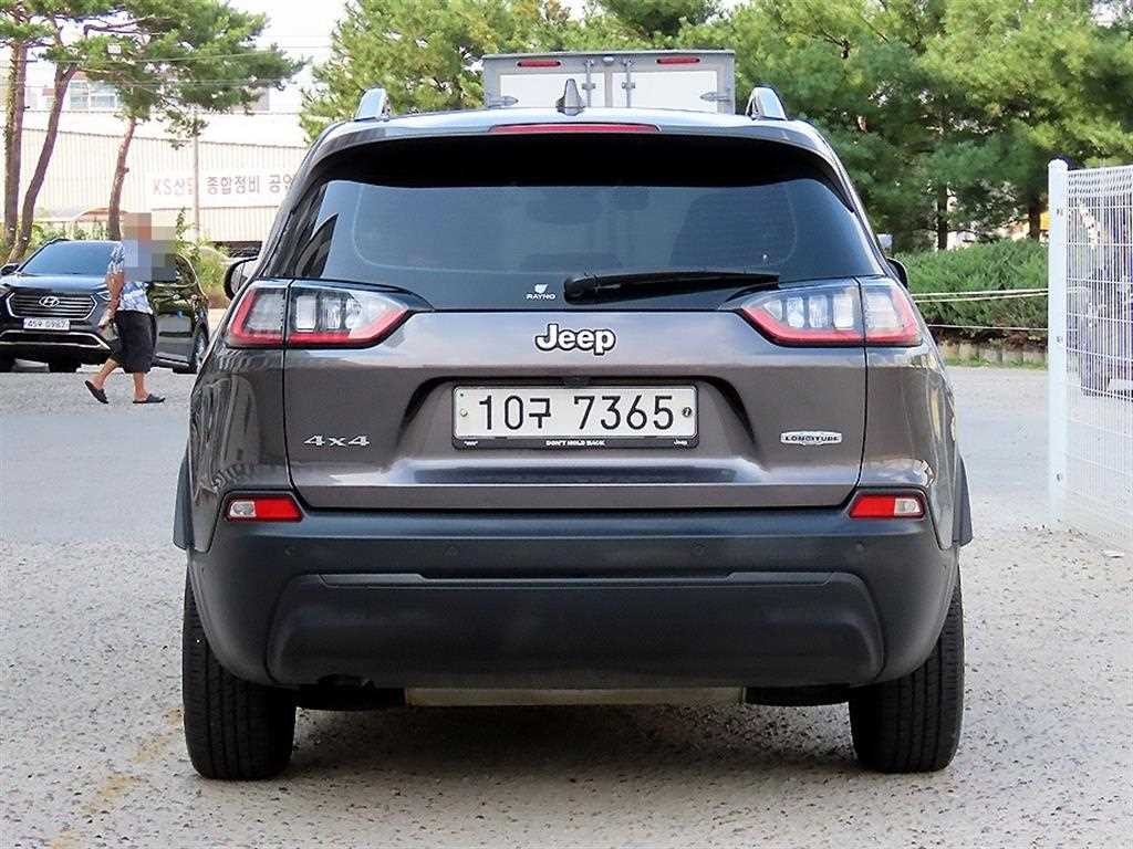 지프 체로키 체로키(KL) 2.4 론지튜드 하이 AWD 이미지 4