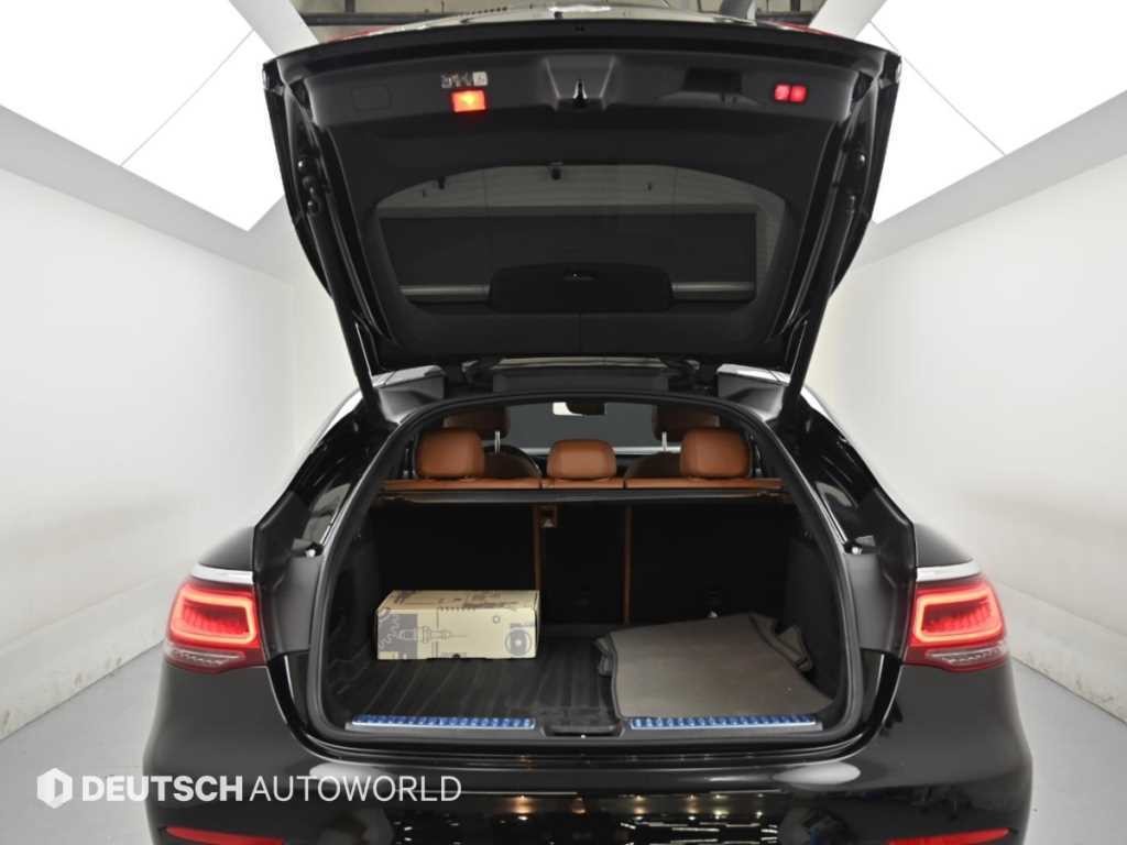 벤츠 GLC 클래스 GLC클래스 X253 GLC 300 4MATIC 쿠페 이미지 19
