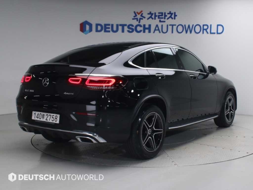 벤츠 GLC 클래스 GLC클래스 X253 GLC 300 4MATIC 쿠페 이미지 2