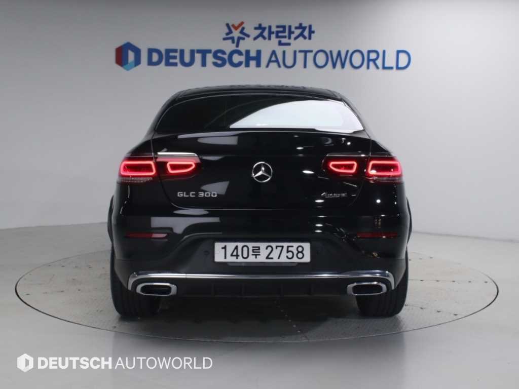 벤츠 GLC 클래스 GLC클래스 X253 GLC 300 4MATIC 쿠페 이미지 4