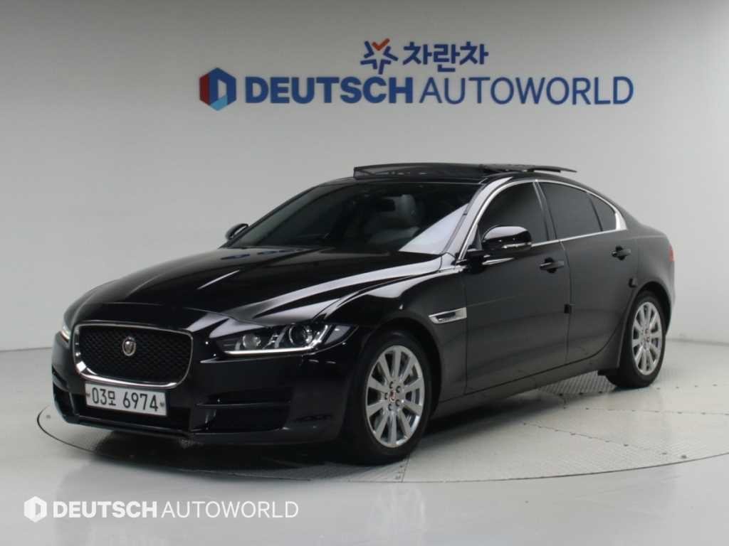 재규어 XE 2.0D 프레스티지 이미지 2