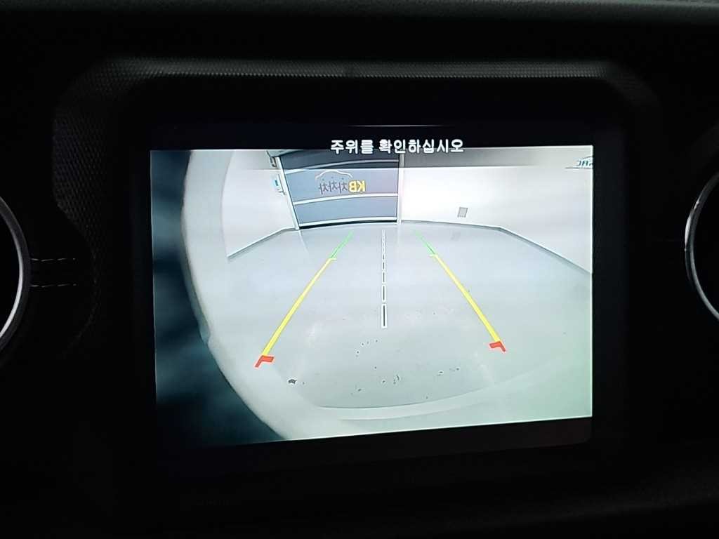 지프 랭글러 랭글러 (JL) 2.0 오버랜드 4도어 이미지 15