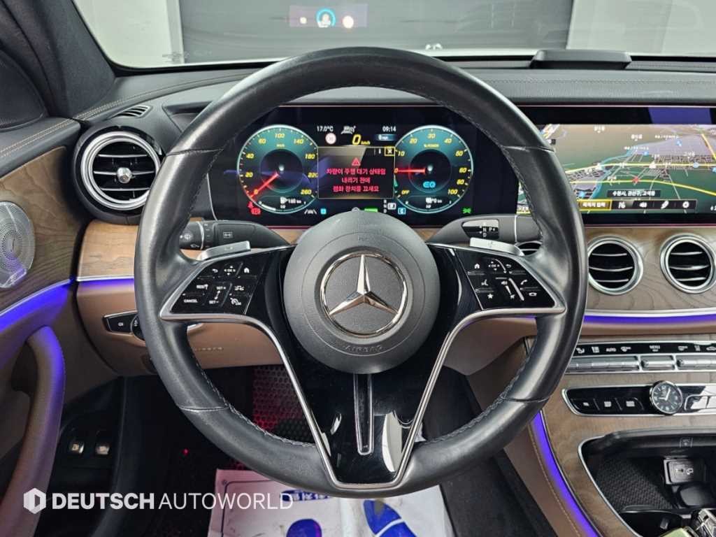 벤츠 E 클래스 E-클래스 W213 E300e 4MATIC 익스클루시브 이미지 13