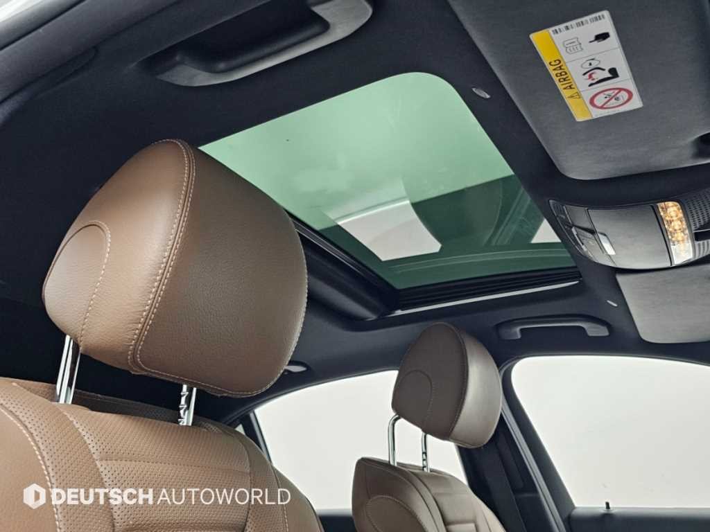 벤츠 E 클래스 E-클래스 W213 E300e 4MATIC 익스클루시브 이미지 18
