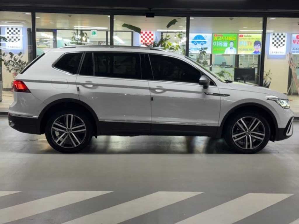 폭스바겐 티구안 티구안 올스페이스 2.0 TSI 프레스티지 이미지 3