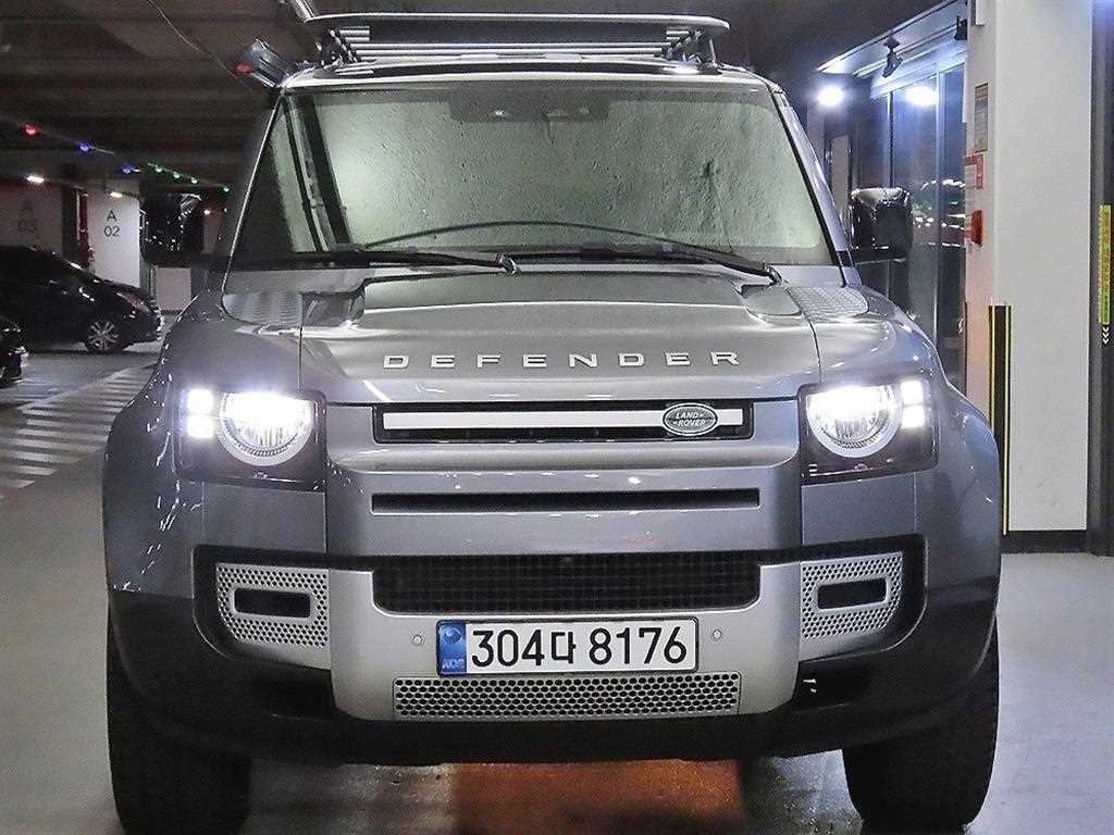 랜드로버 디펜더 디펜더 (L663) D240 S 이미지 2