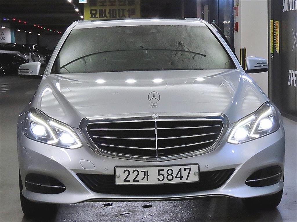 벤츠 E 클래스 E-클래스 W212 E300 아방가르드 이미지 2
