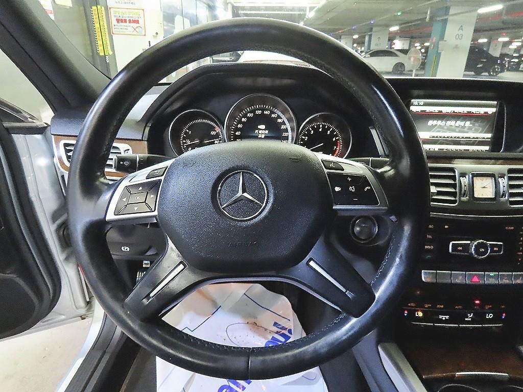 벤츠 E 클래스 E-클래스 W212 E300 아방가르드 이미지 8