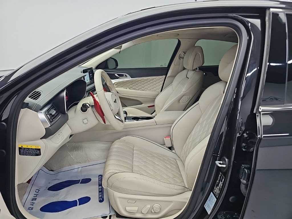 제네시스 G70 3.3T 스포츠 AWD 슈프림 이미지 11