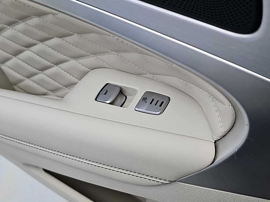 제네시스 G70 3.3T 스포츠 AWD 슈프림 이미지 14