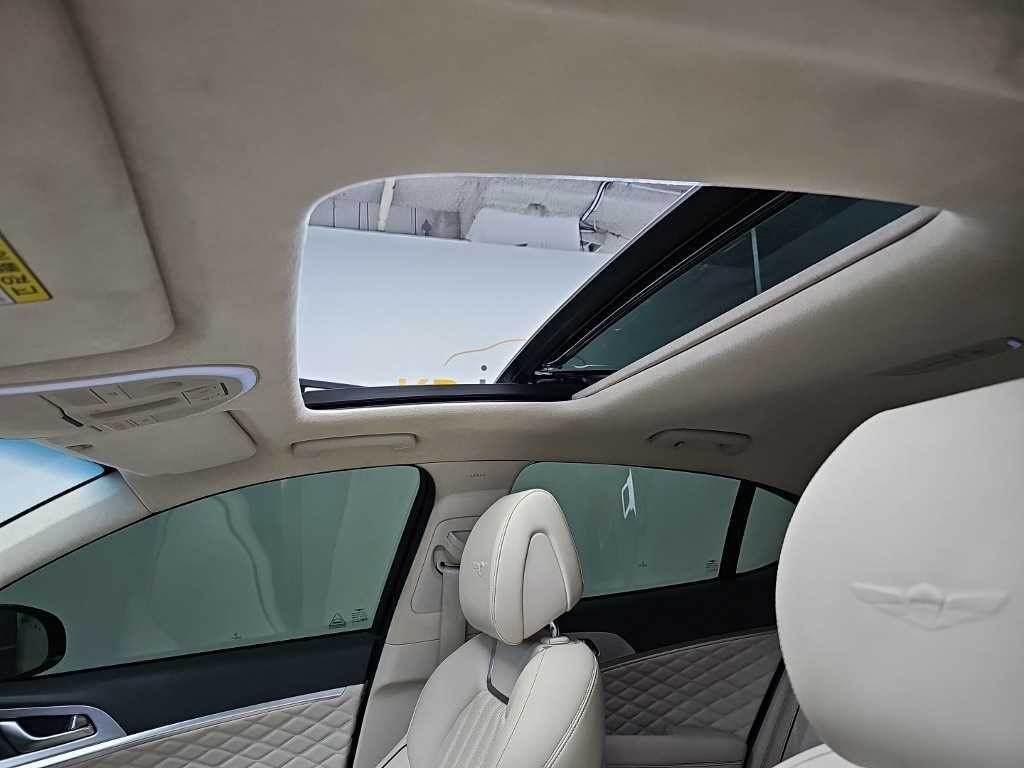 제네시스 G70 3.3T 스포츠 AWD 슈프림 이미지 15