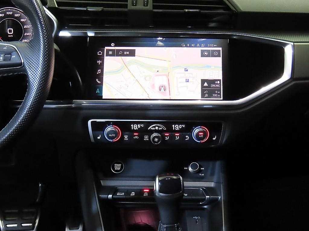 아우디 Q3 Q3 (F3) 40 TFSI 스포트백 콰트로 프리미엄 이미지 11