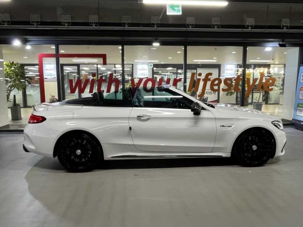 벤츠 C 클래스 C클래스 W205 C63 AMG 카브레올레 이미지 3