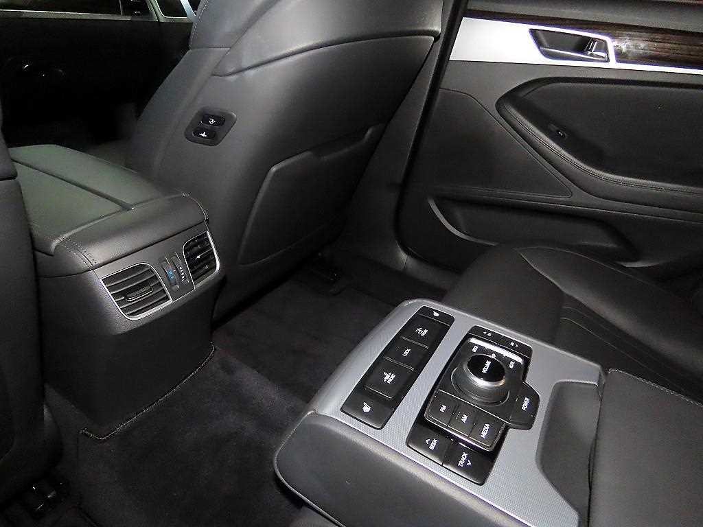 제네시스 G80 3.3 GDI AWD 럭셔리 이미지 18