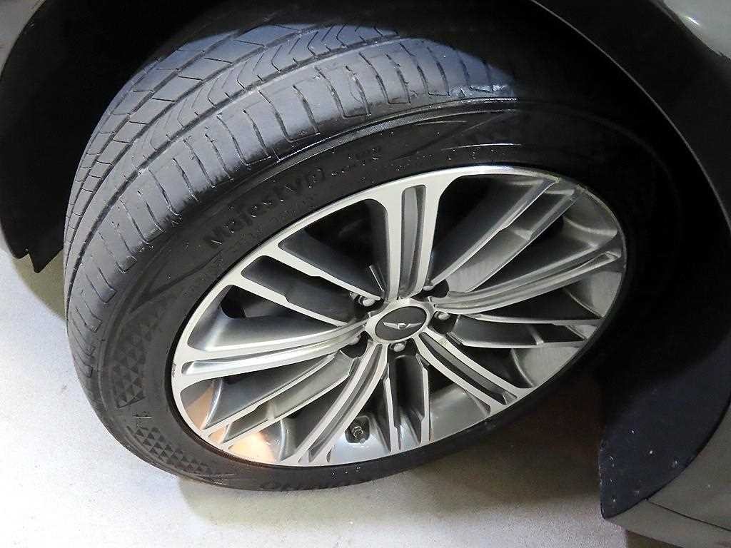 제네시스 G80 3.3 GDI AWD 럭셔리 이미지 20