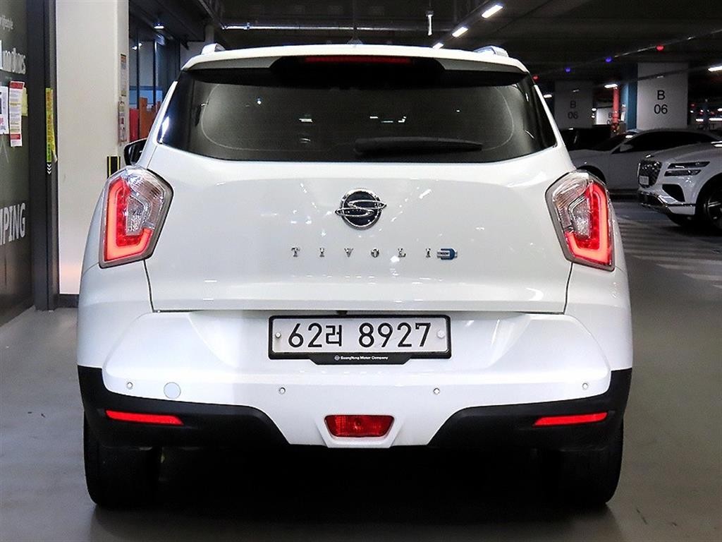 KG모빌리티(쌍용) 티볼리 디젤 2WD 1.6 LX 이미지 5